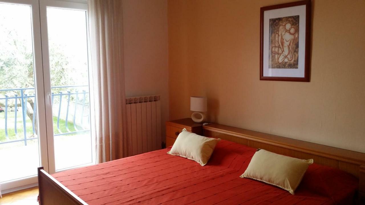Apartment Cerovac อูมัค ภายนอก รูปภาพ